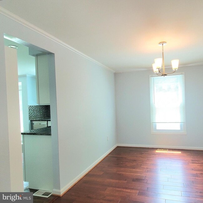 Photo - 7810 Muncaster Mill Rd