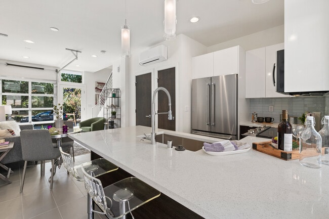 Photo - 1554 NW 60th St