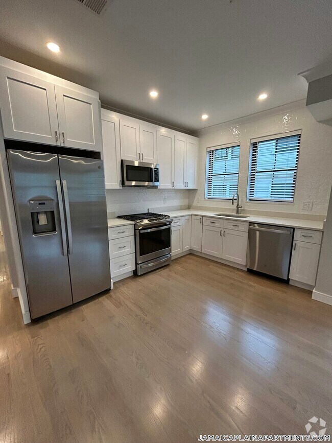 Building Photo - 285 Lamartine St Rental