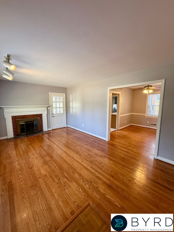 Photo - 9023 Farmington Dr