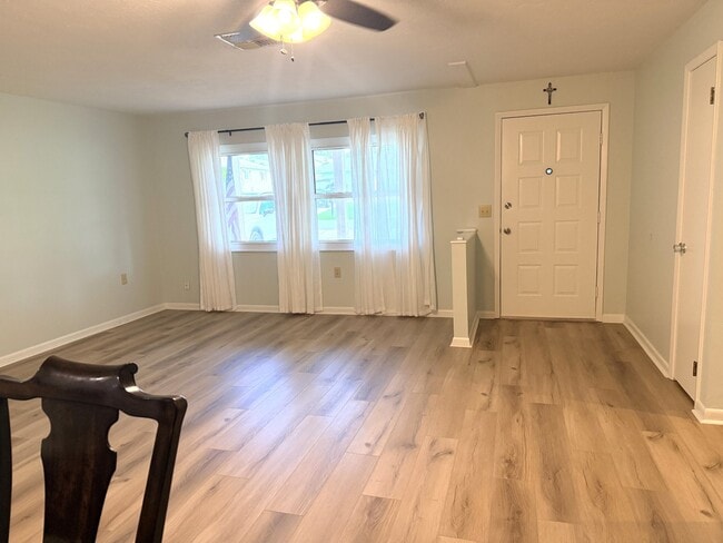 Photo - 653 W Buttonbush Dr