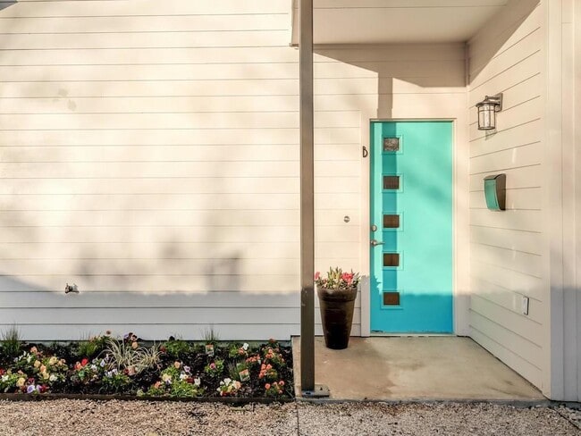 Photo - 5600 William Holland Ave