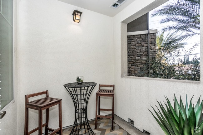 1HAB, 1BA - 707 ft²