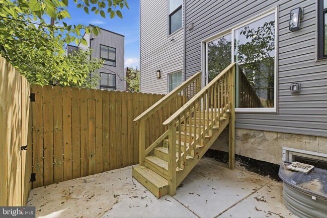 Photo - 4021 Brown St Unit 2