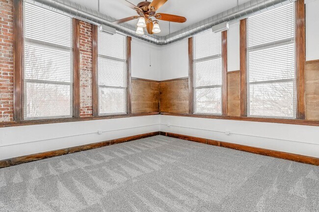 Photo - 249 N Athenian Ave Unidad 201