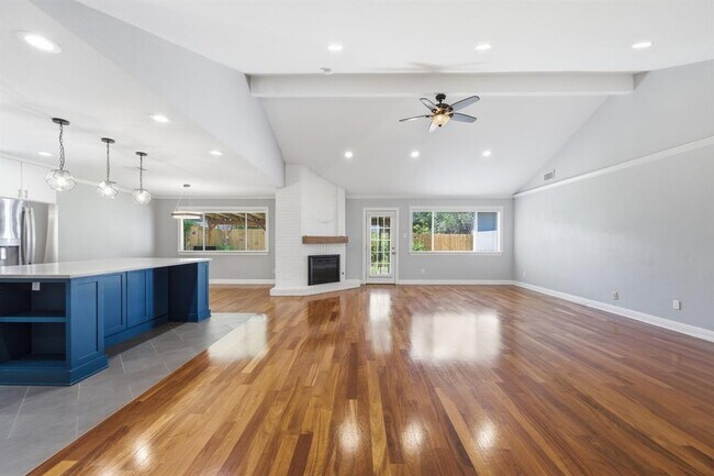 Photo - 11826 Carshalton Dr