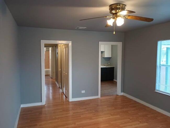 Photo - 2334 Hiawatha St