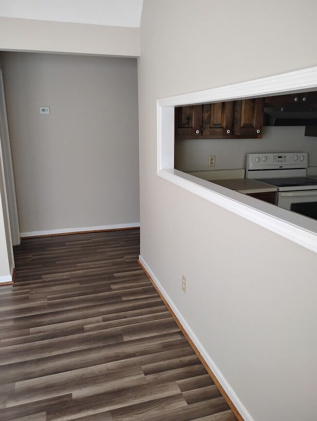 Photo - 509 N Pointe Crk