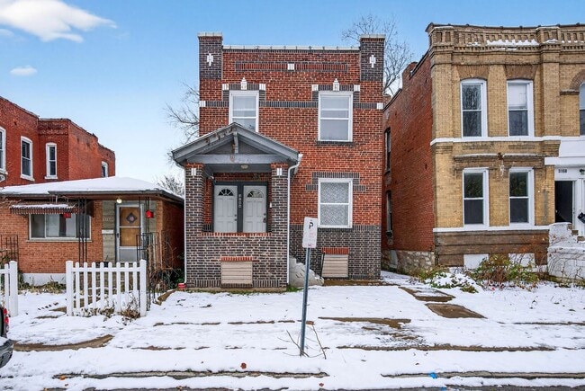 Building Photo - Spacious 3-Bed, 2-Bath Home with Private Deck & Garage