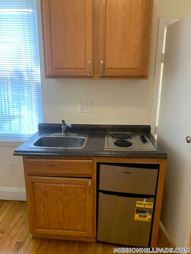 Photo - 51 S Huntington Ave Unidad 203