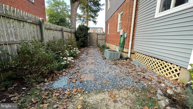 Photo - 2221 Arlington Terrace
