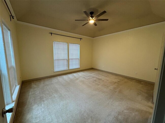 Photo - 10909 Redbird