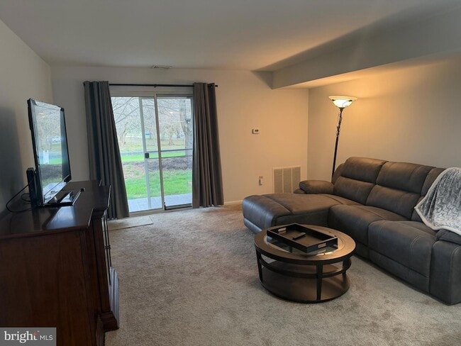 Photo - 106 Pinewood Dr