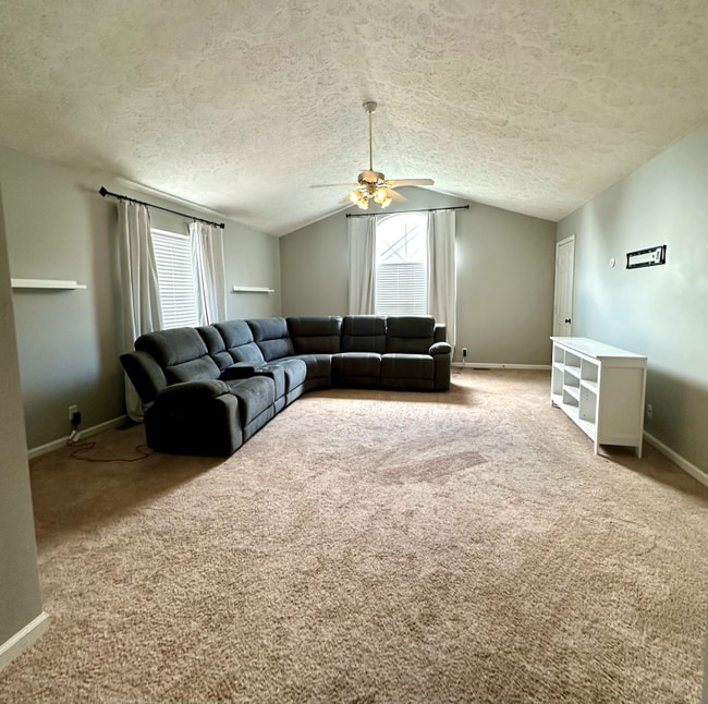 Photo - 142 Braxton Park Ln