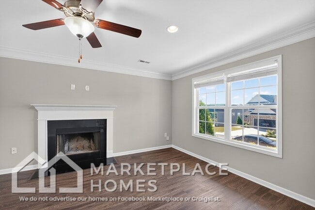 Photo - 1129 Cloud View Dr