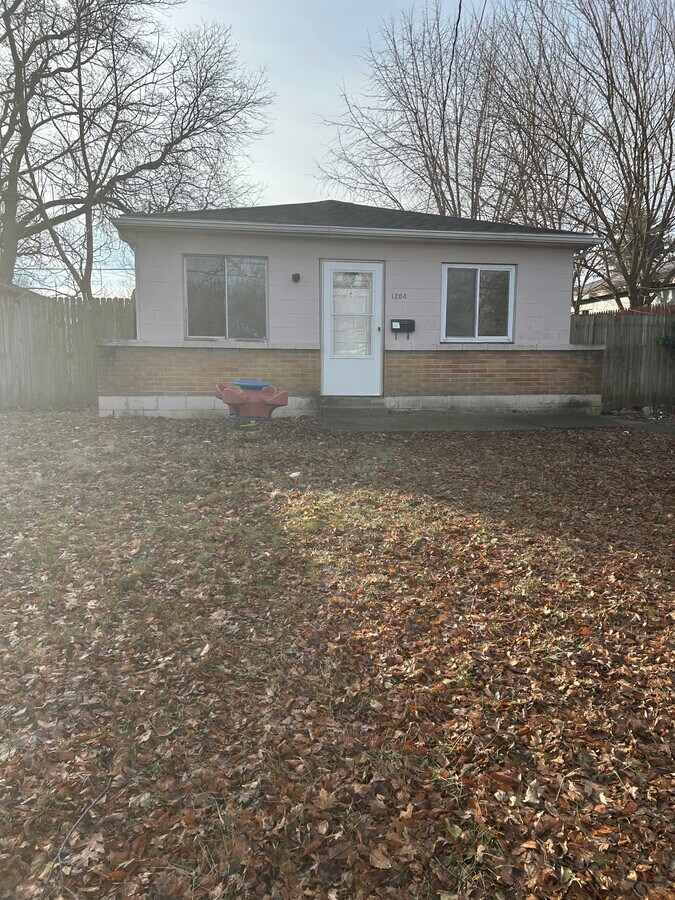 Photo - 1204 Liberty St