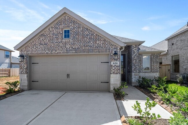 Photo - 16314 Rock Hollow Bend Ln House