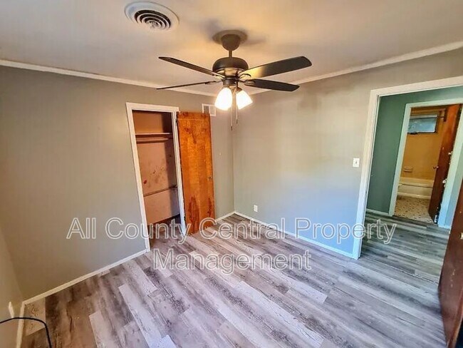 Photo - 3346 Bedford Ln