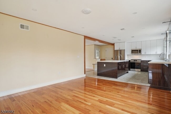 Photo - 215 Summit Ave