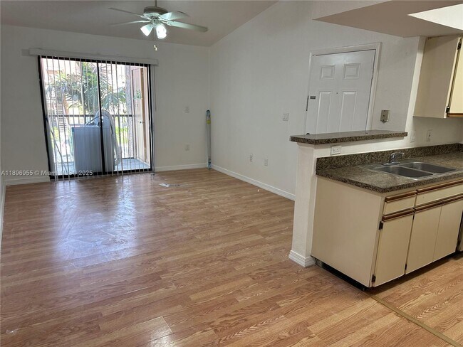 Photo - 10441 SW 156th Ct Unit 423