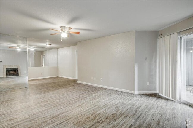 Building Photo - 9797 Leawood Blvd Unit 903 Rental