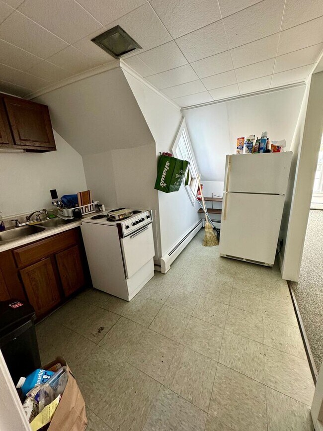 Building Photo - Hale Randolph Apartments Unit 5