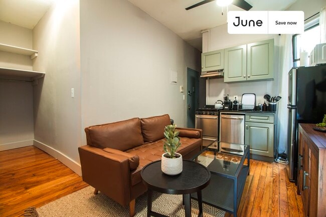 Photo - 355 E 4th St