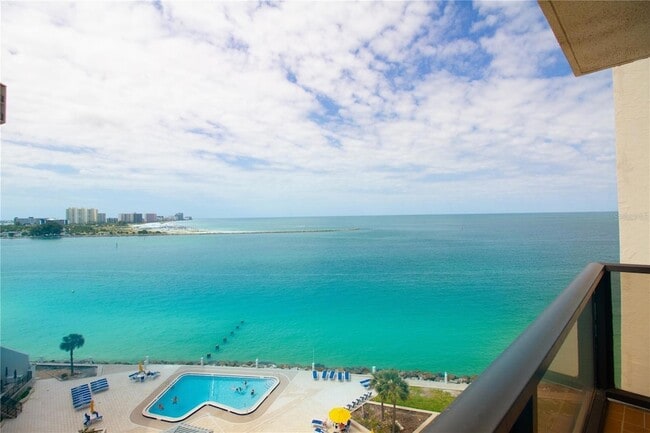 Building Photo - 440 S Gulfview Blvd Unit 1002 Rental