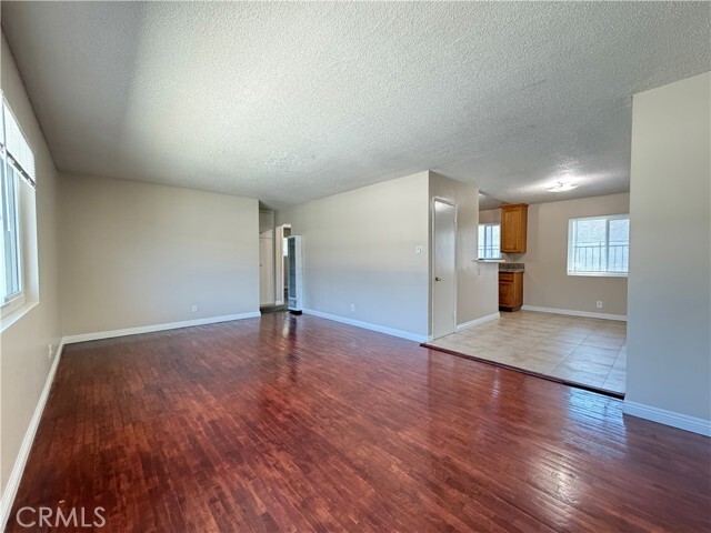 12915 Doty Ave Unidad C
