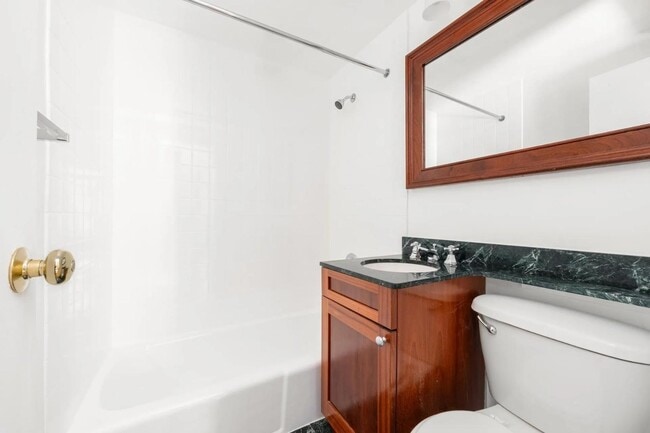 Photo - 145 W 80th St