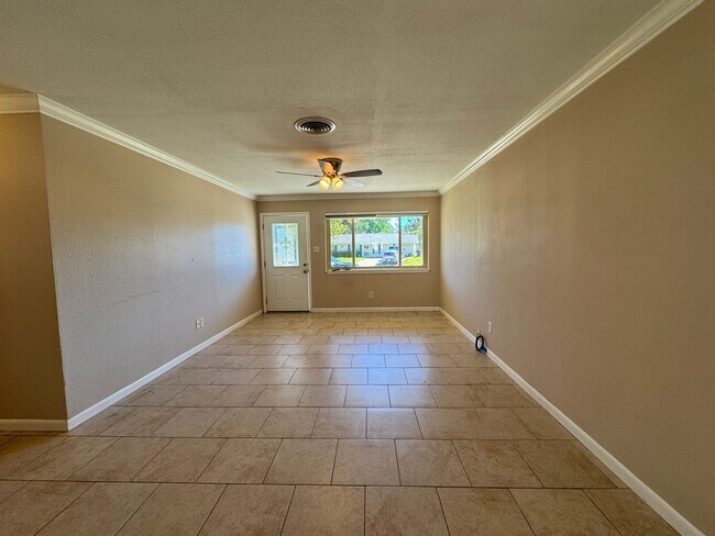 Photo - SOUTHERN GARDENS