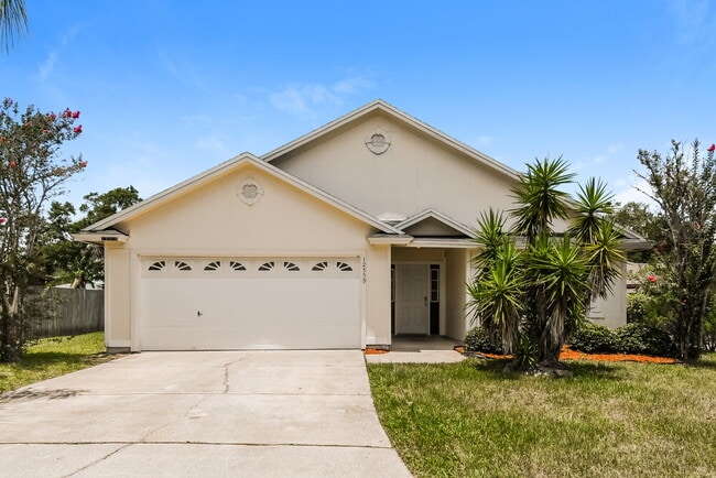 Building Photo - 12559 Fallohide Ln Rental