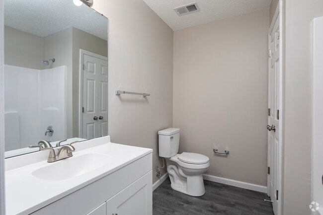 2BR, 2BA - 989SF - 2nd Bathroom - Briarwood Apartments