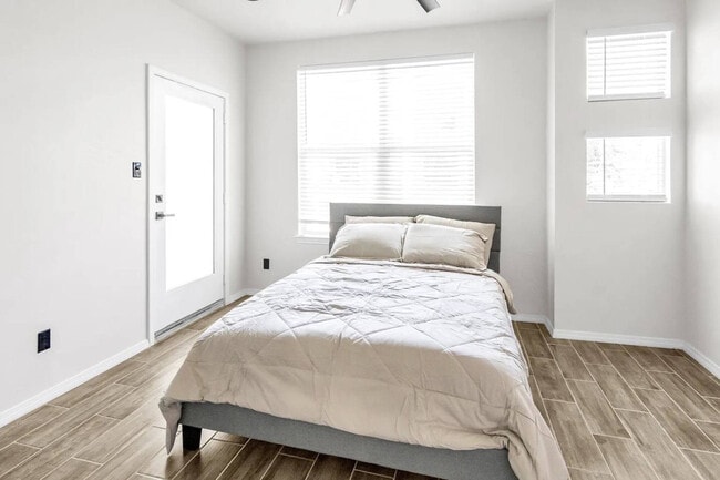 Photo - 3518 Dennis St Unidad ID1387517P