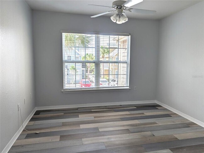 Photo - 5500 Rosehill Rd Unit 201