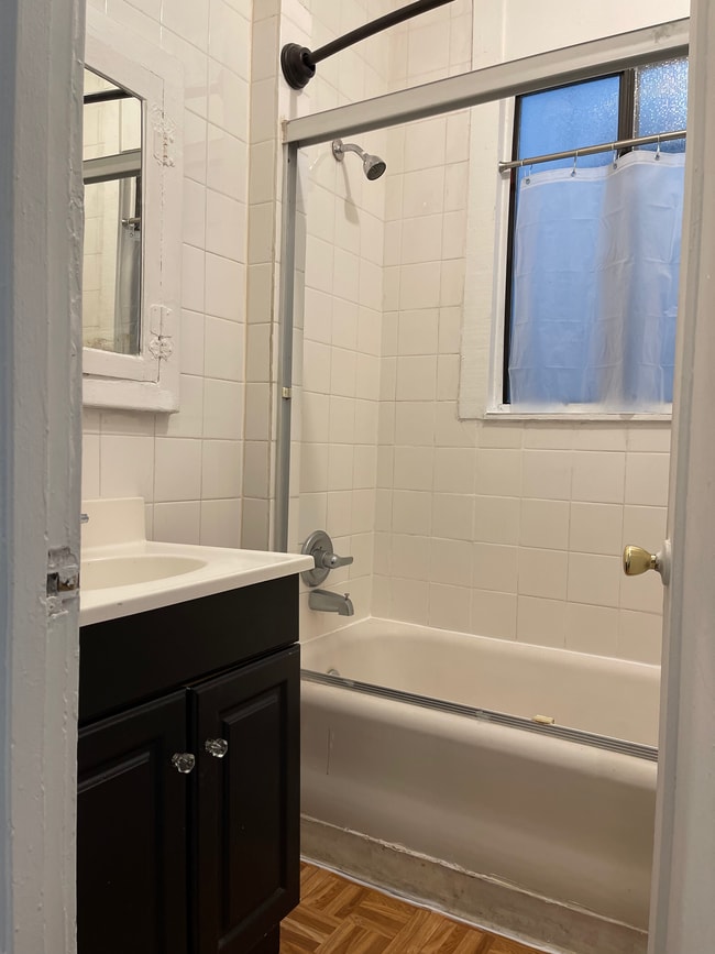 Photo - 489 14th St Unit 4