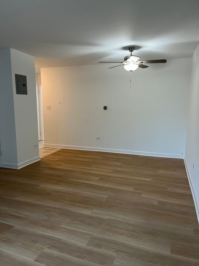 Photo - Elmhurst One Bedroom Apartment ~ Parking Included ~ Cats Welcome Unit 150-02A