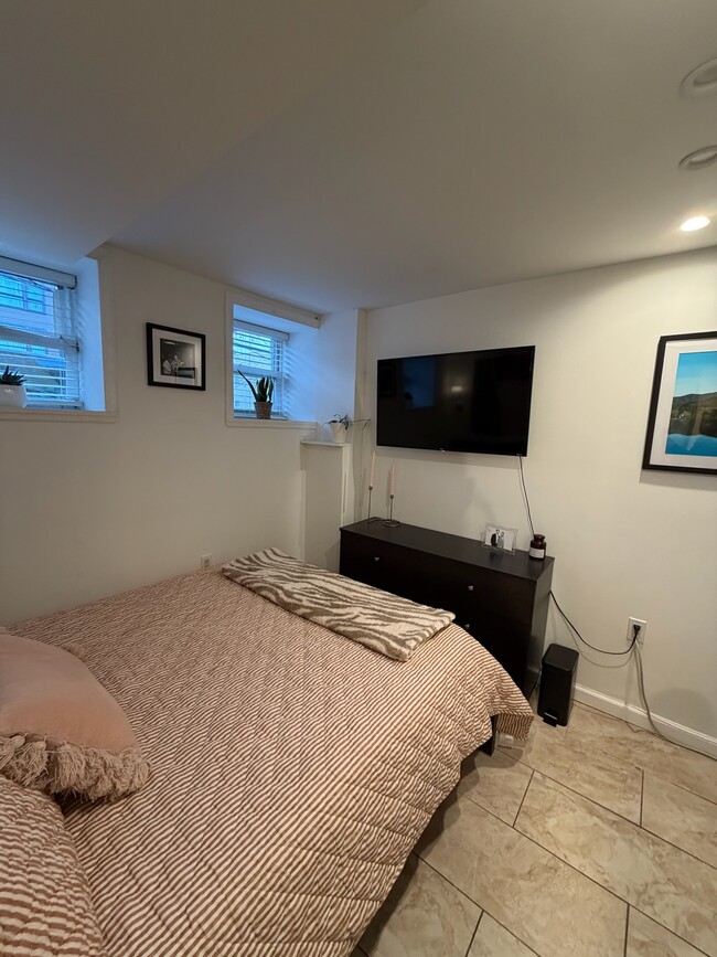 Photo - 128 Poplar St Unit GL