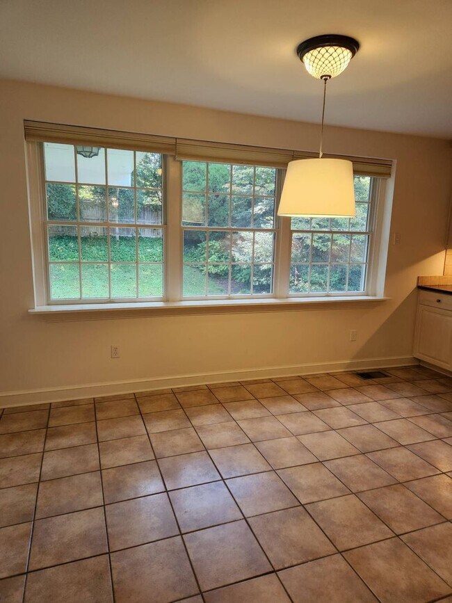 Photo - "Coming Soon" AU PARK!! 4 bed/4BATH one car garage!!