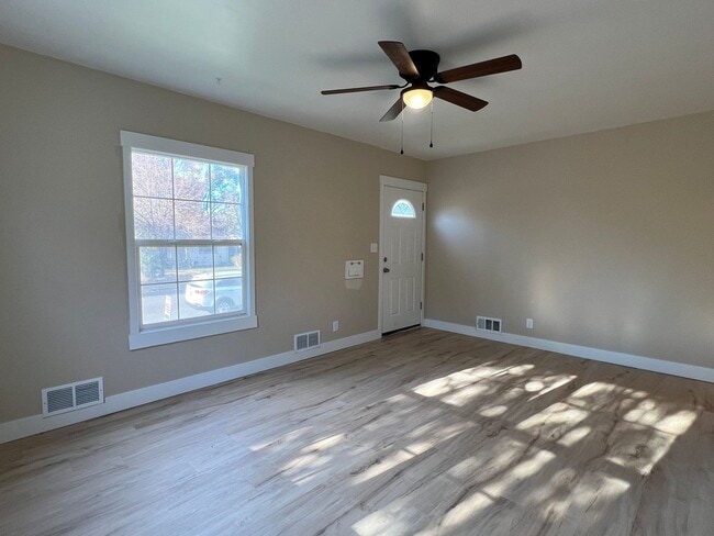 Photo - Super Clean Updated University Area Home