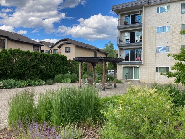 Photo - 1 Bed / 1 Bath Condo in a Strictly 62+ Community in the Hip Strip! Unit 205