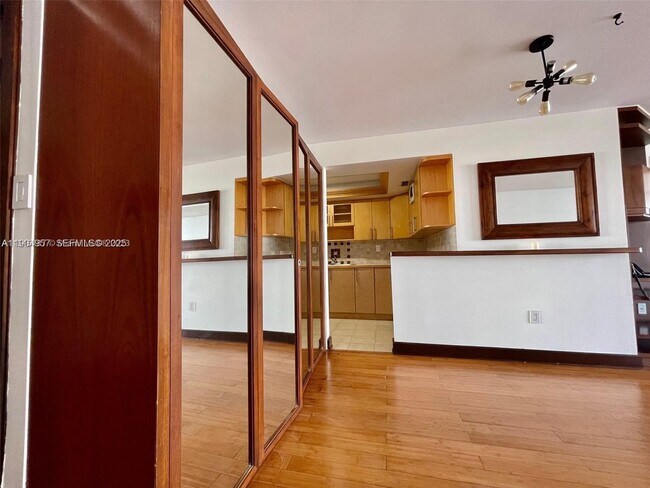 Photo - 18071 Biscayne Blvd Unit 1102