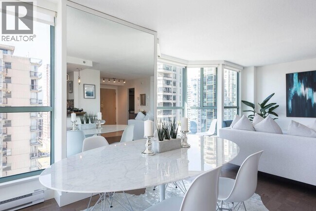 Photo - 789 Jervis St Unit 901