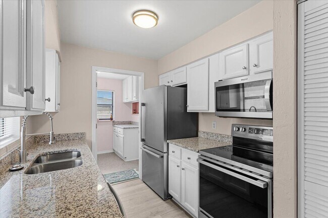 Photo - 11907 NW 147 Pl