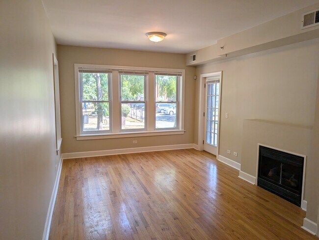 Photo - 802 Brummel St Unidad 3