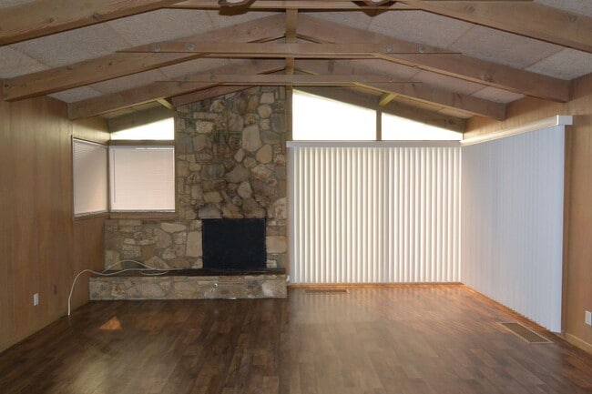 Photo - 108 N Crenshaw St