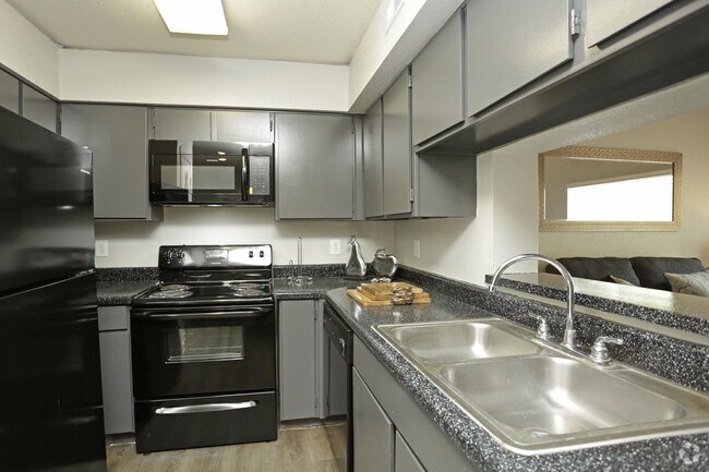 2 BD, 2 BA - 1,140 SF - Kingston Port