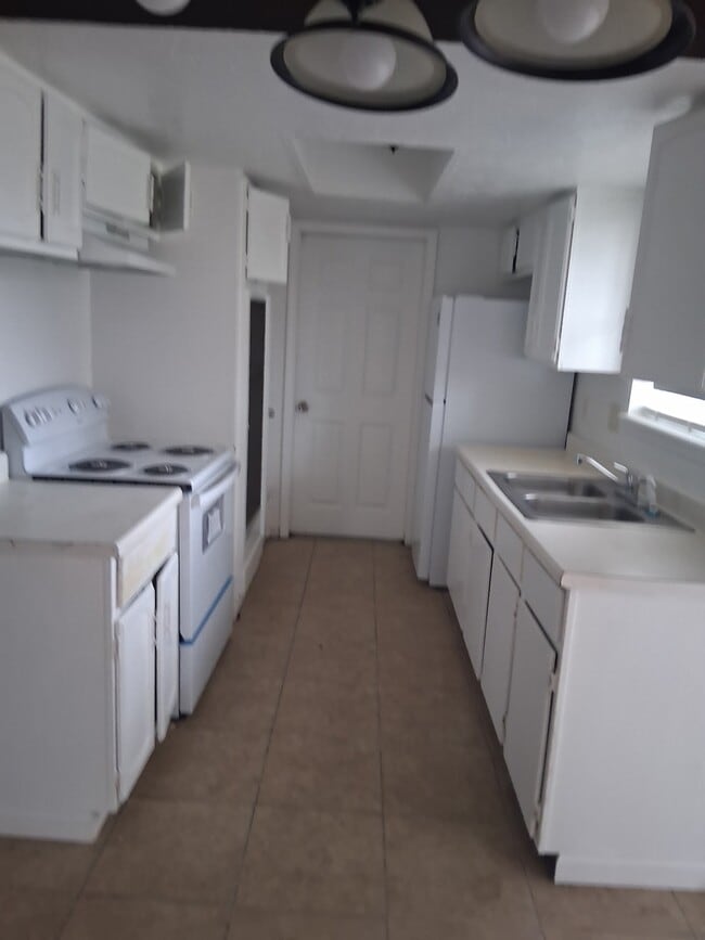 Photo - 6823 Castleview Ln