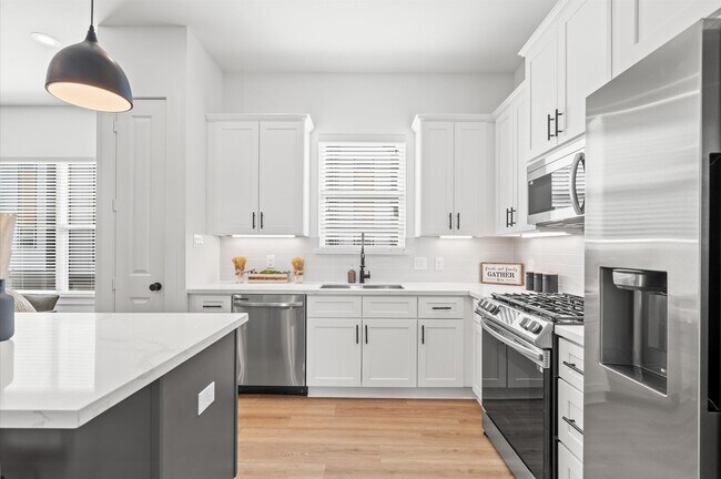 Photo - 5208 Pine Tree Dr