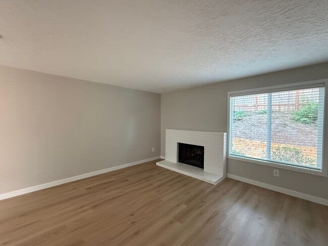 Photo - 5115 SW 62nd Ave
